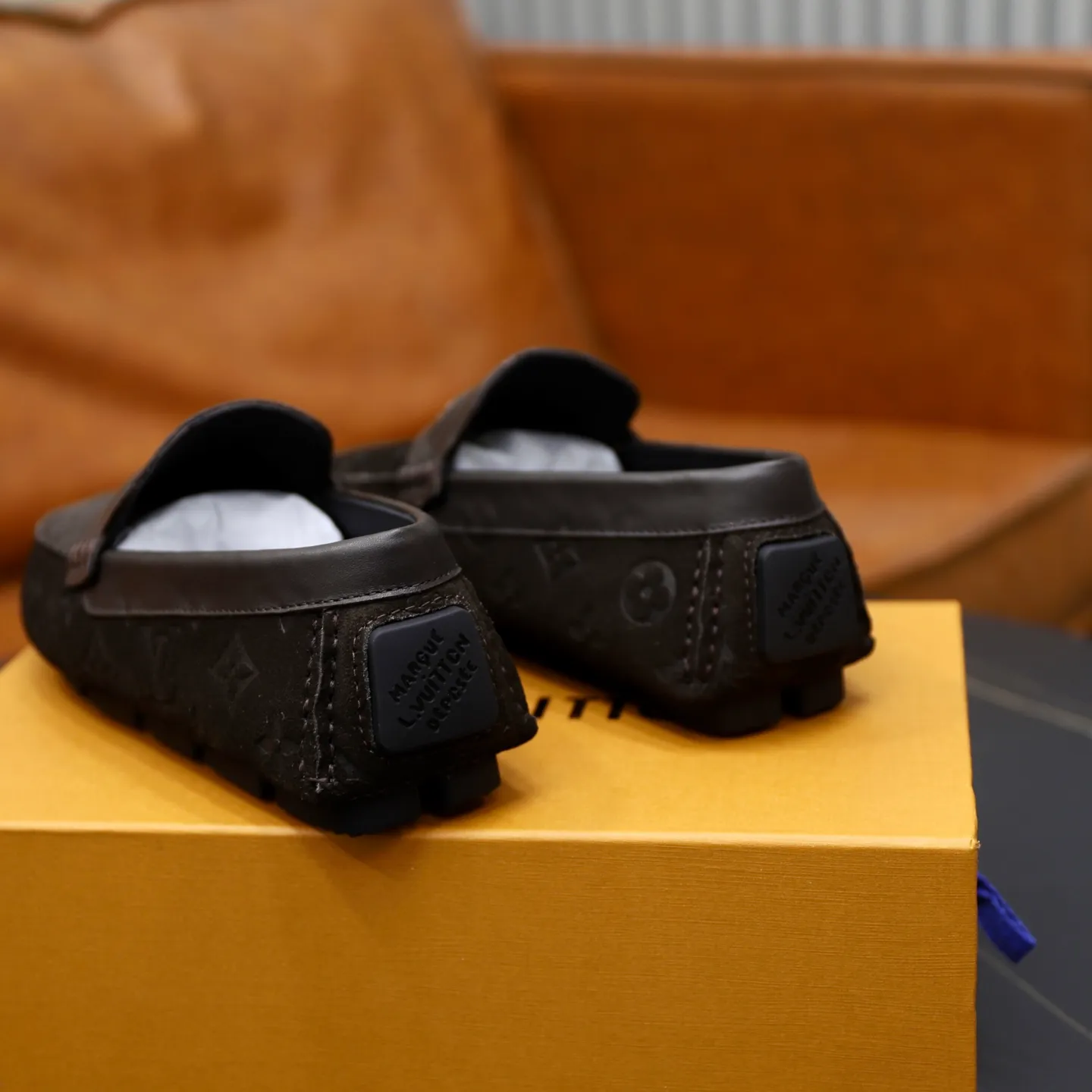Ex-factory price: 480💰【LV】Louis Vuitton ⚠️High-end men’s driving and pedal series ⚠️38-44 (customized for 45) ⚠️All original cowhide leather! Thick and soft! Made entirely of calfskin lining! Rubber sheet anti-slip beanie sole! Three-dimensional package technology! Fashionable and classic! Handicrafts! Original high quality! Feel free to compare!